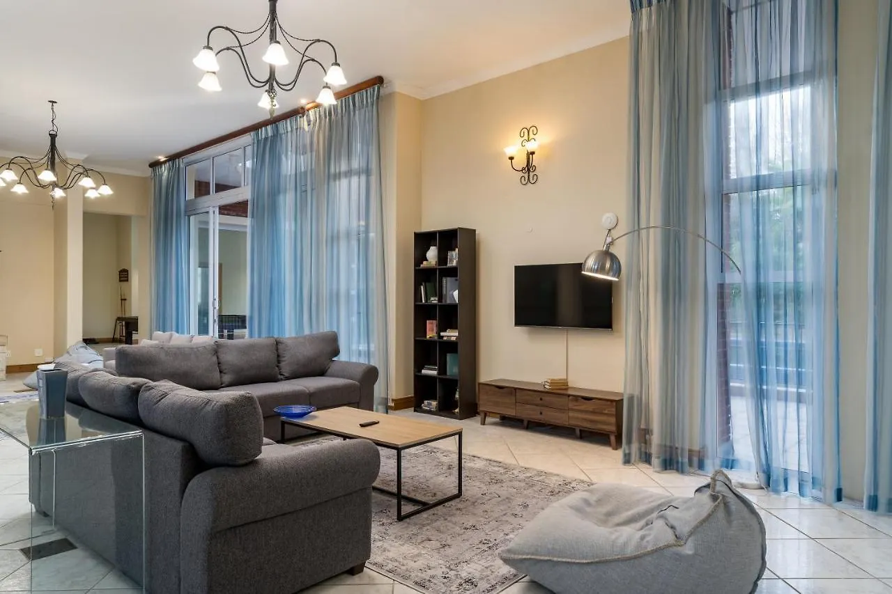 Guest house Red Victorian Mansion Hotel Somerset West